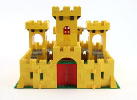 Vtg Lego 375 Yellow Castle W Box & Manual Missing Mini Figs & Horses