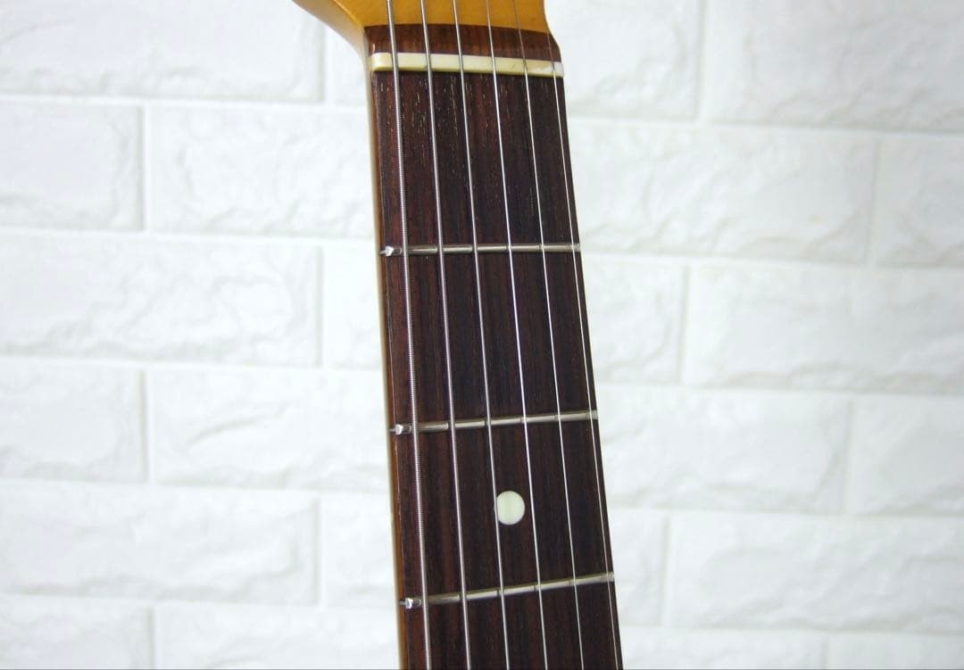 Electric Guitar Fender Japan ST62-70 Stratocaster 1987-1988 with