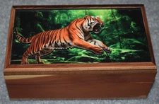 #97225 3D LASER CUT TIGER KEEPSAKE JEWELRY WOOD CEDAR PICTURE BOX 7" X 4"