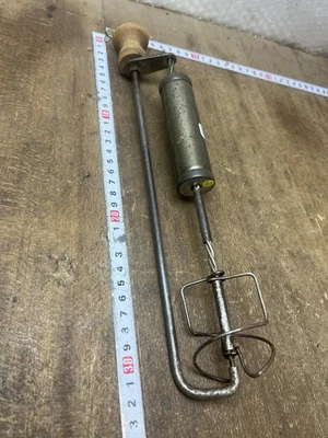 Batteur cuisine fouet Ustensile old tool outil ancien Réf n° 26/916 - Photo 1/4