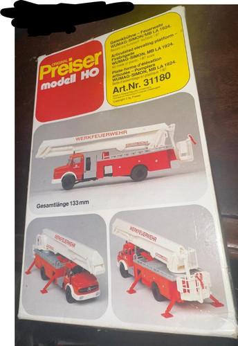 Plataforma elevadora articulada Preiser 31180 calibre H0. Firebrigade, Kit * FIRETR | Zustand: New