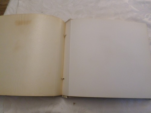 WEISSES FOTOALBUM mit Fotos von mehreren Hochzeiten + Einladungen etc. - Bild 15 von 16