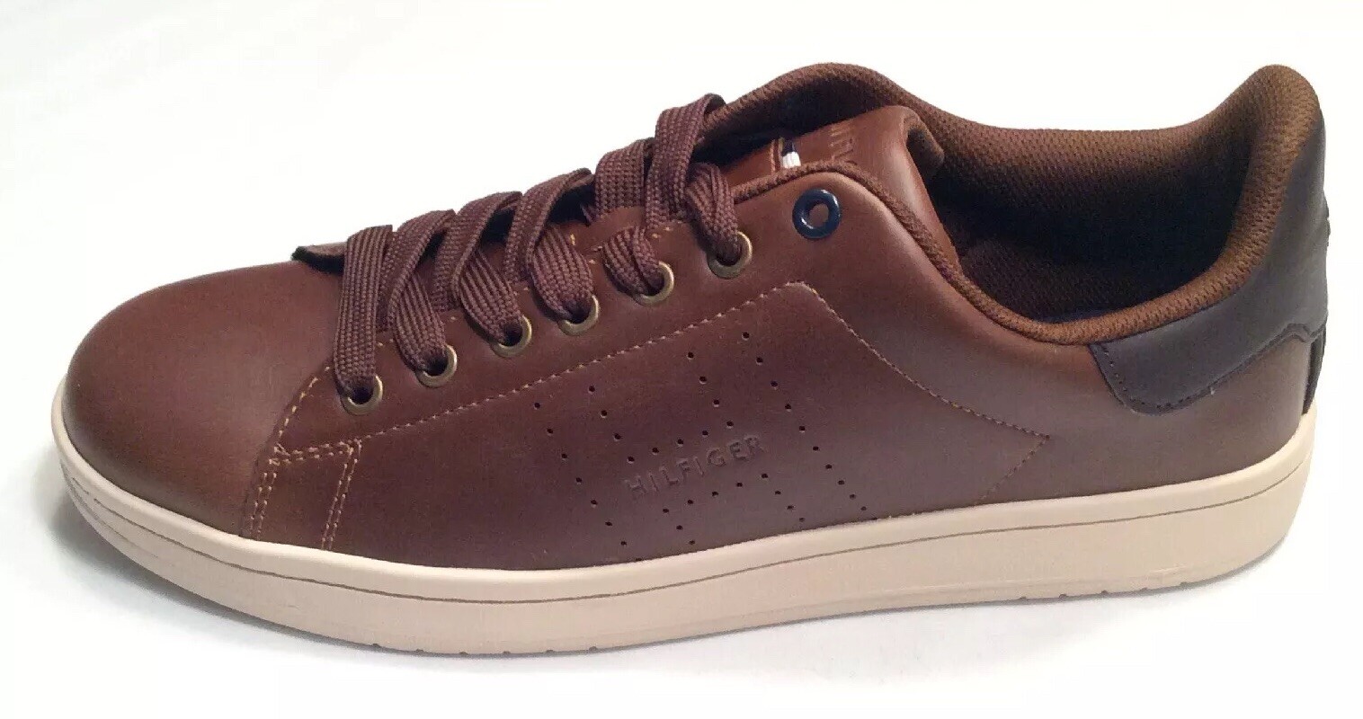 tommy hilfiger men's sparks sneakers