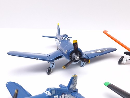 Gros lot d'avions Disney Pixar moulés sous pression - Photo 4 sur 15