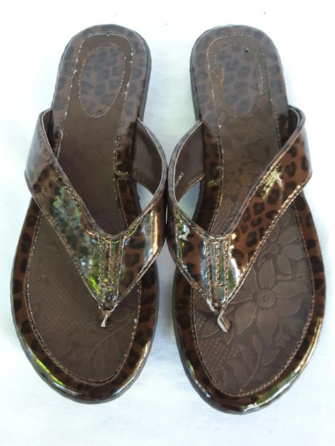 born black sandals size 8