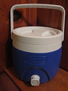 2 gallon beverage cooler