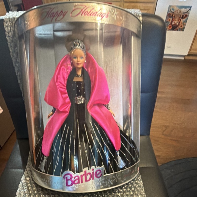 Barbie Happy Holidays Special Edition Fashion Doll 12in 1997 Box Opened