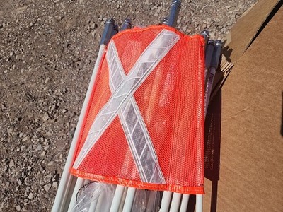 CHECKERS INDUSTRIAL PROD INC FS8X-O Warning Whip,HD,8 Ft,Includes X Flag 5UYK8