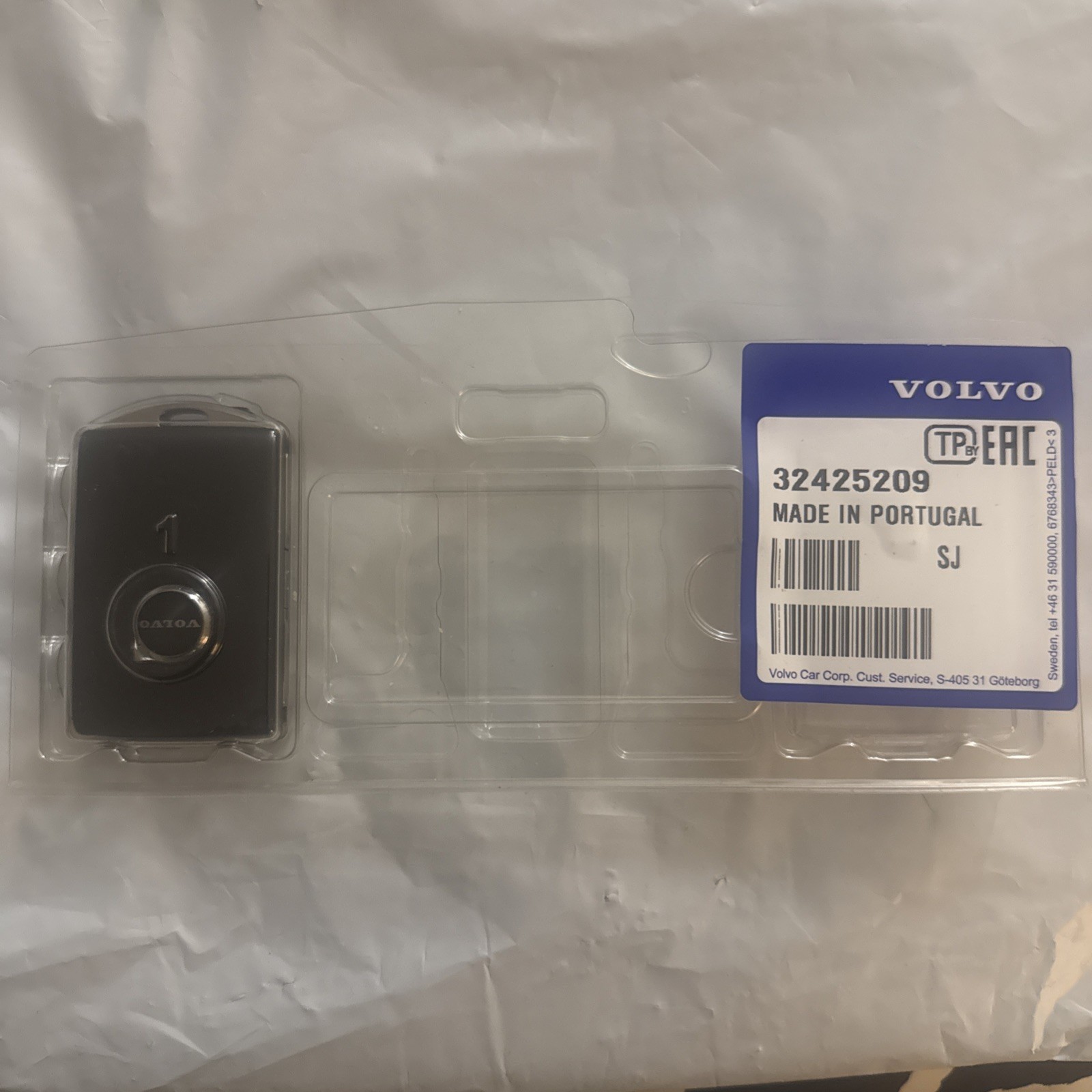 Volvo Keyless Transmitter Remote Smart Key Fob 32425209 OEM W/ KEY BLANK