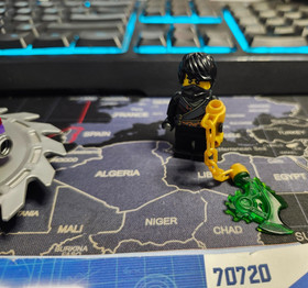 🛸✨LEGO Ninjago: Hover Hunter (70720) 100% Complete 2 Minifigures & Manual MINT