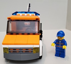 LEGO CITY: Tow Truck (7638) Complete Set (Retired)