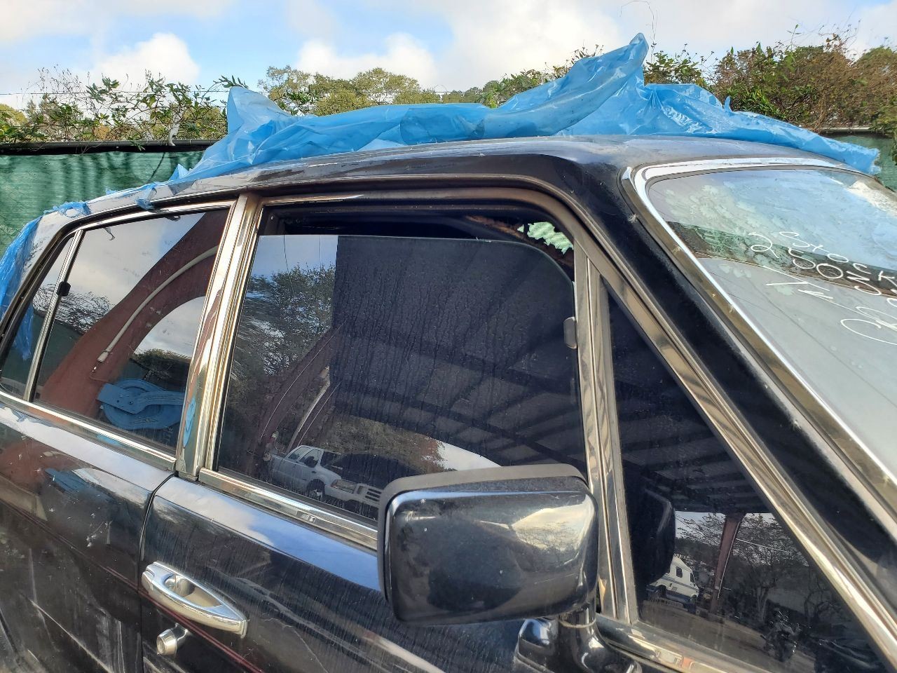 Bentley Turbo R 1991 Front Right Body Black
