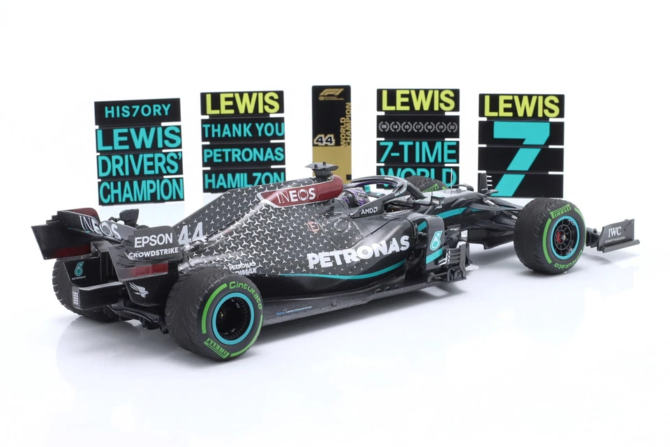 Minichamps - 1:18 Mercedes-AMG F1 W11 No.44 Lewis Hamilton World Champion 202... - Image 4 of 4