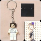 Minifigure Keychain Custom Star Wars Princess Leia with Blaster Charm Stand New — photo 1