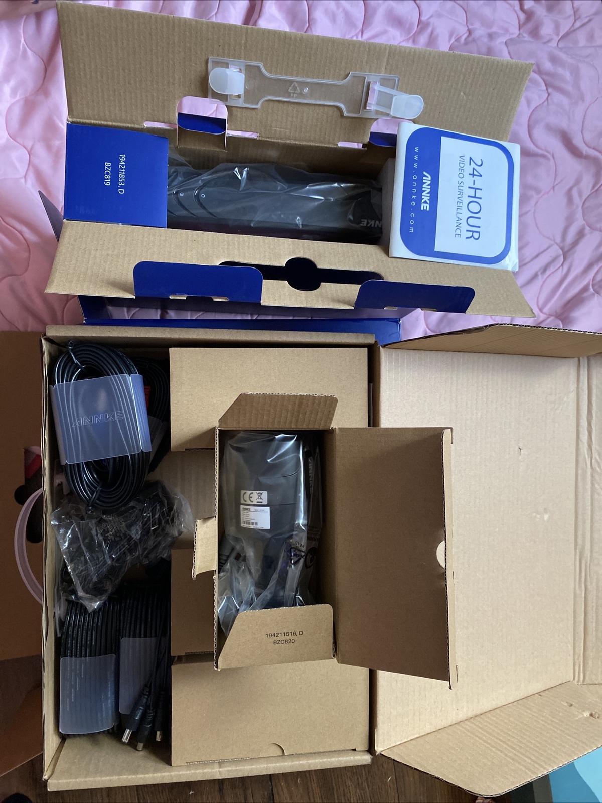 ANNKE DUL81A1TKU84V 8-Channel Security Camera System