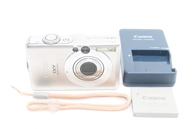 Canon IXY Digital 70 シルバー 本体のみ Canon IXY DIGITAL 70 Silver 6.0MP Compact Digital Camera From