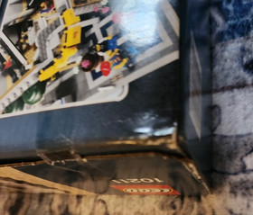 Lego 10211 Grand Emporium New Sealed in Box RETIRED