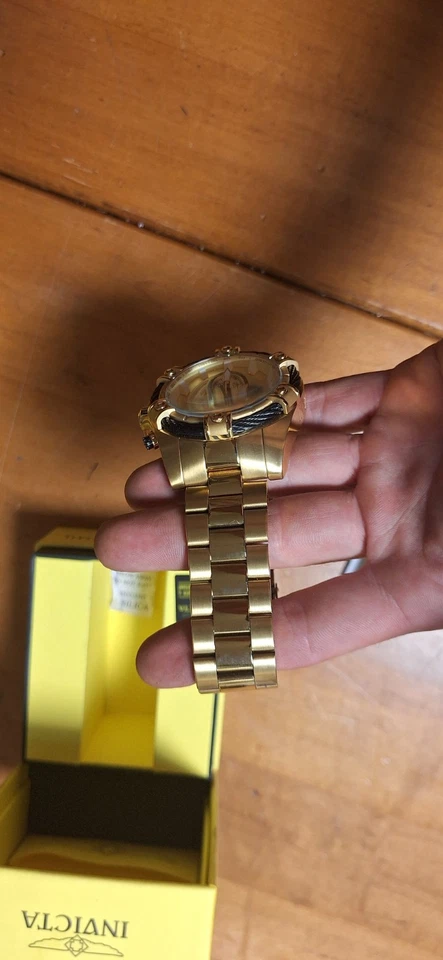 Reloj Hombre Invicta Bolt Cronógrafo Relleno Dorado 52MM Foto 3 de 4