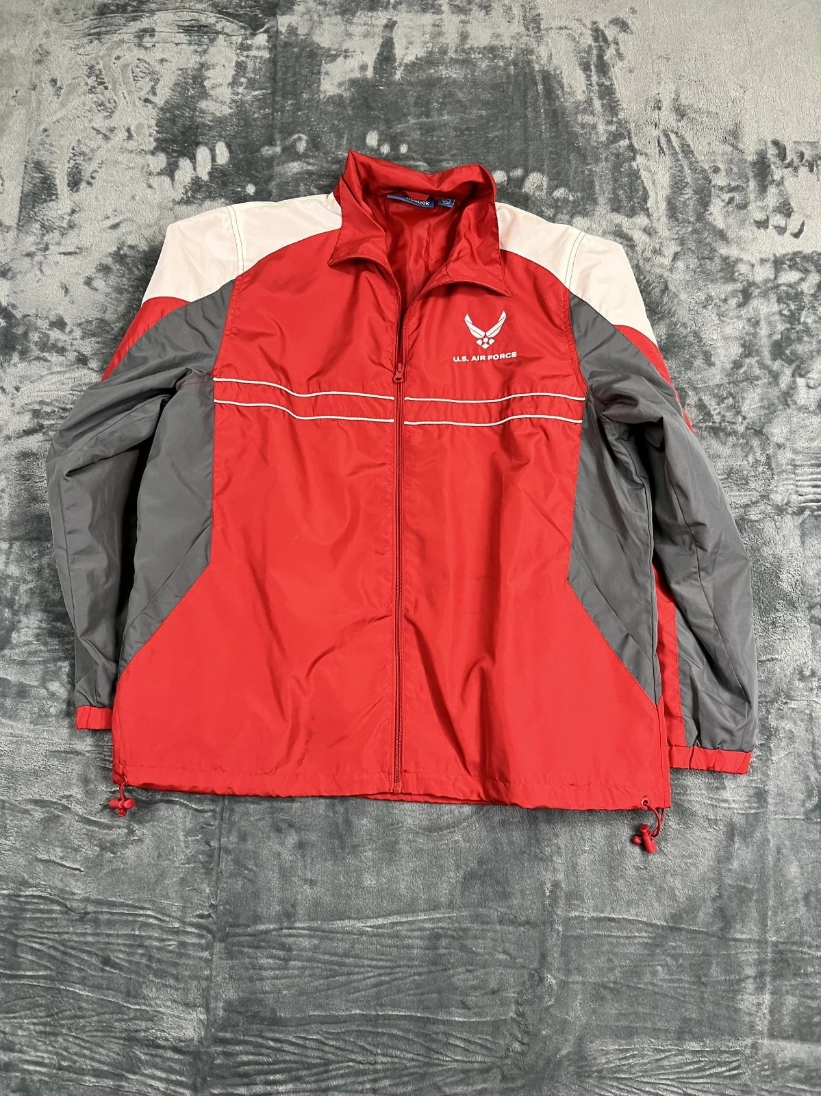 Reebok U.S. Air Force Red Windbreaker Jacket Large Lightweight Nylon Activewear