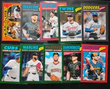 (x10) 2026 Topps Heritage Dark Gray Green Border SP Teoscar Hernandez, Jensen 