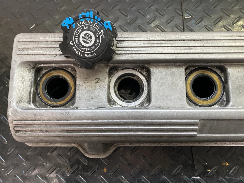Cubierta de válvula de motor OEM 1992-1999 Toyota Celica Camry MR2 Foto 2 de 4