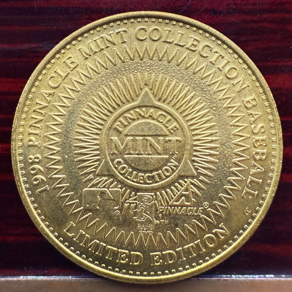 Moneda de béisbol de bronce Pinnacle Mint Collection Alex Rodríguez Mariners #19 1998 Foto 2 de 4