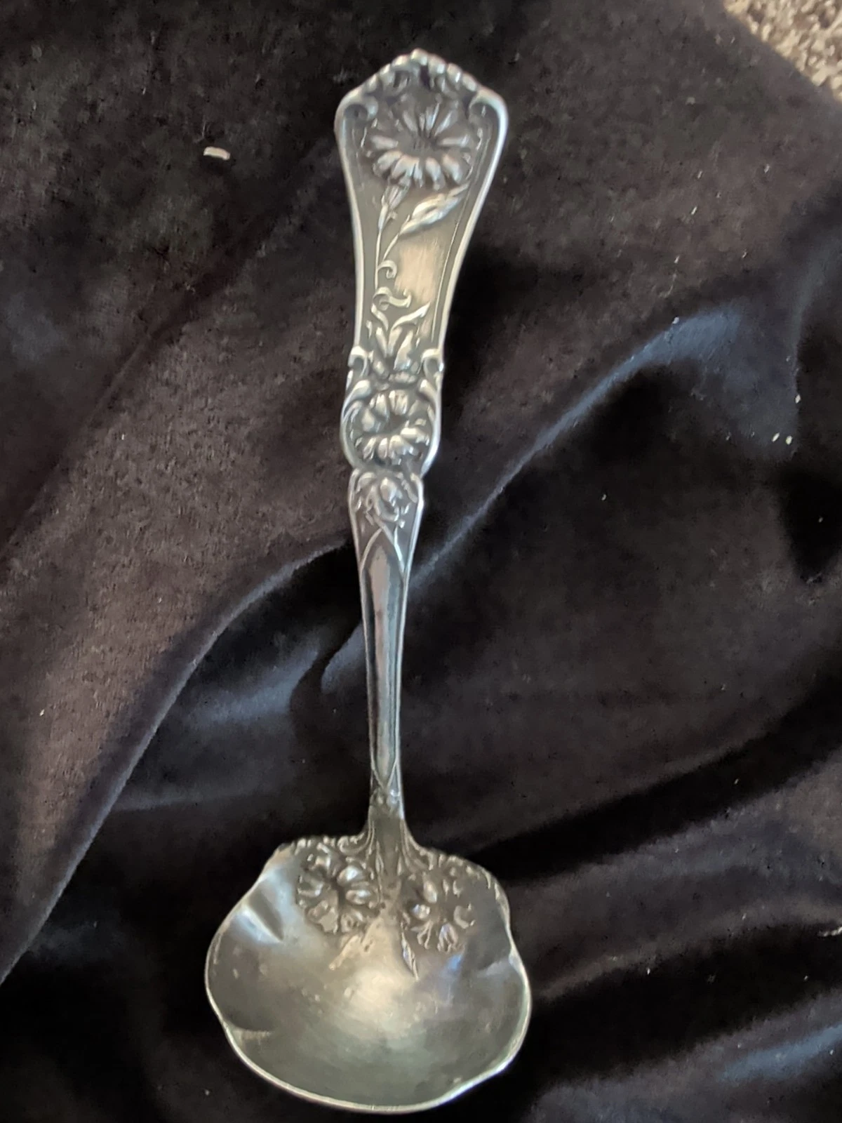 Rockford Fancy Serving Ladle 1906 Floral Silver P 5 Star