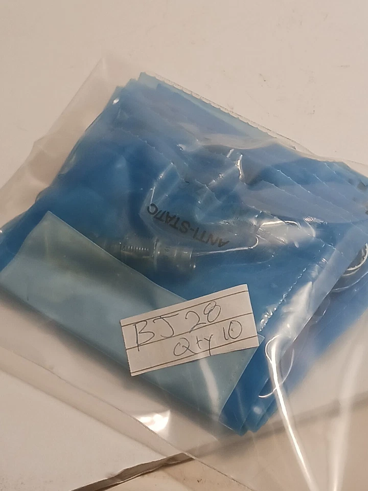 10 Trompeter BJ28 RF/Coaxial Connectors, Insulated, BNC Male 2 Male Panel Mount - Image 2 of 4