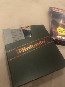 Iron Sword: Wizards & Warriors 2 (Nintendo NES) Complete in Box vintage