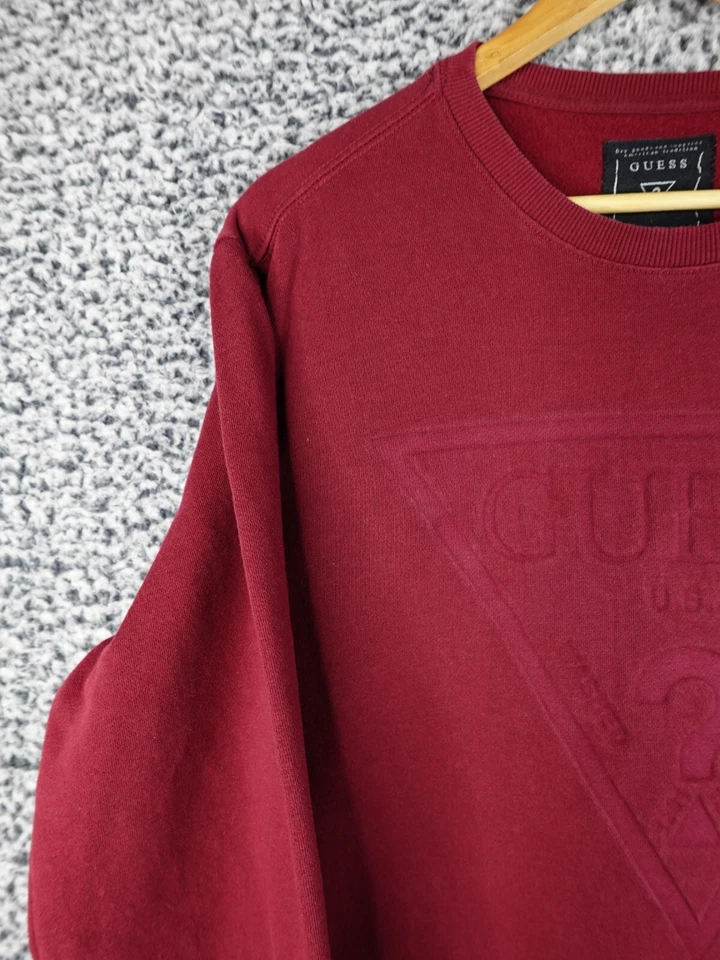 Jersey Guess Grande Borgoña Repujado Triángulo Logotipo Deletreado Manga Larga Algodón Foto 2 de 4