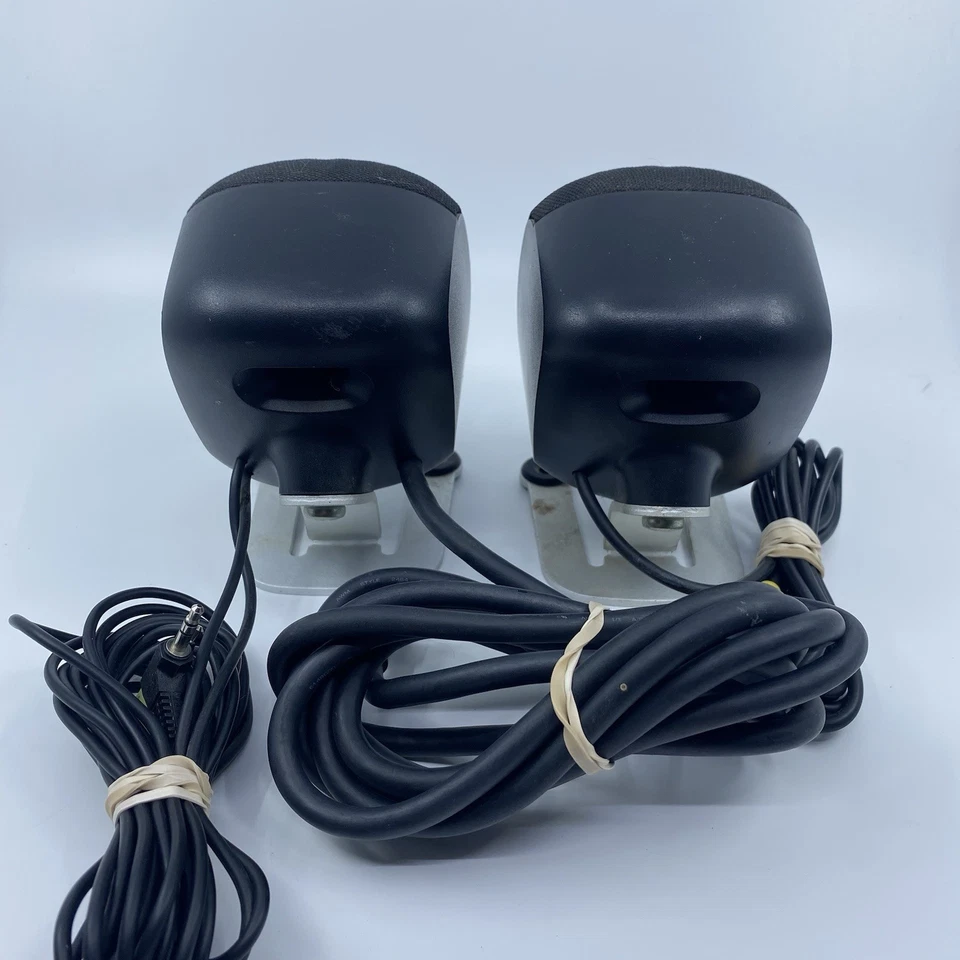 Logitech Z-540 4.1 Computer Speakers w/ Subwoofer Surround Sound (5 pieces) - Image 4 of 4