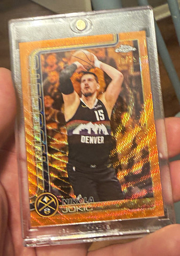 Topps Chrome Update 2025-26 Nikola Jokić Orange Wave /25 Denver Nuggets #12