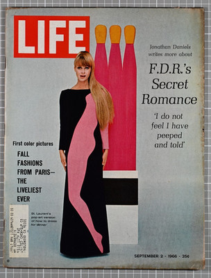 September 2 1966 - Life Magazine - Fall Fashions From Paris - St Laurens Pop-Art