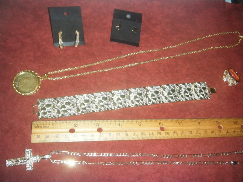 LOT OF 14 KT. GOLD PLATED JEWELRY