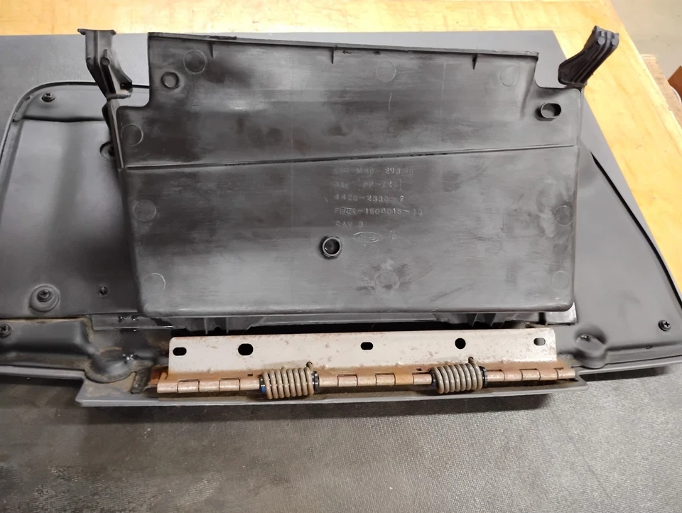 1997-2002 OEM Ford F150 Expedition Glove Box Storage Compartment Door Gray - Image 4 of 4