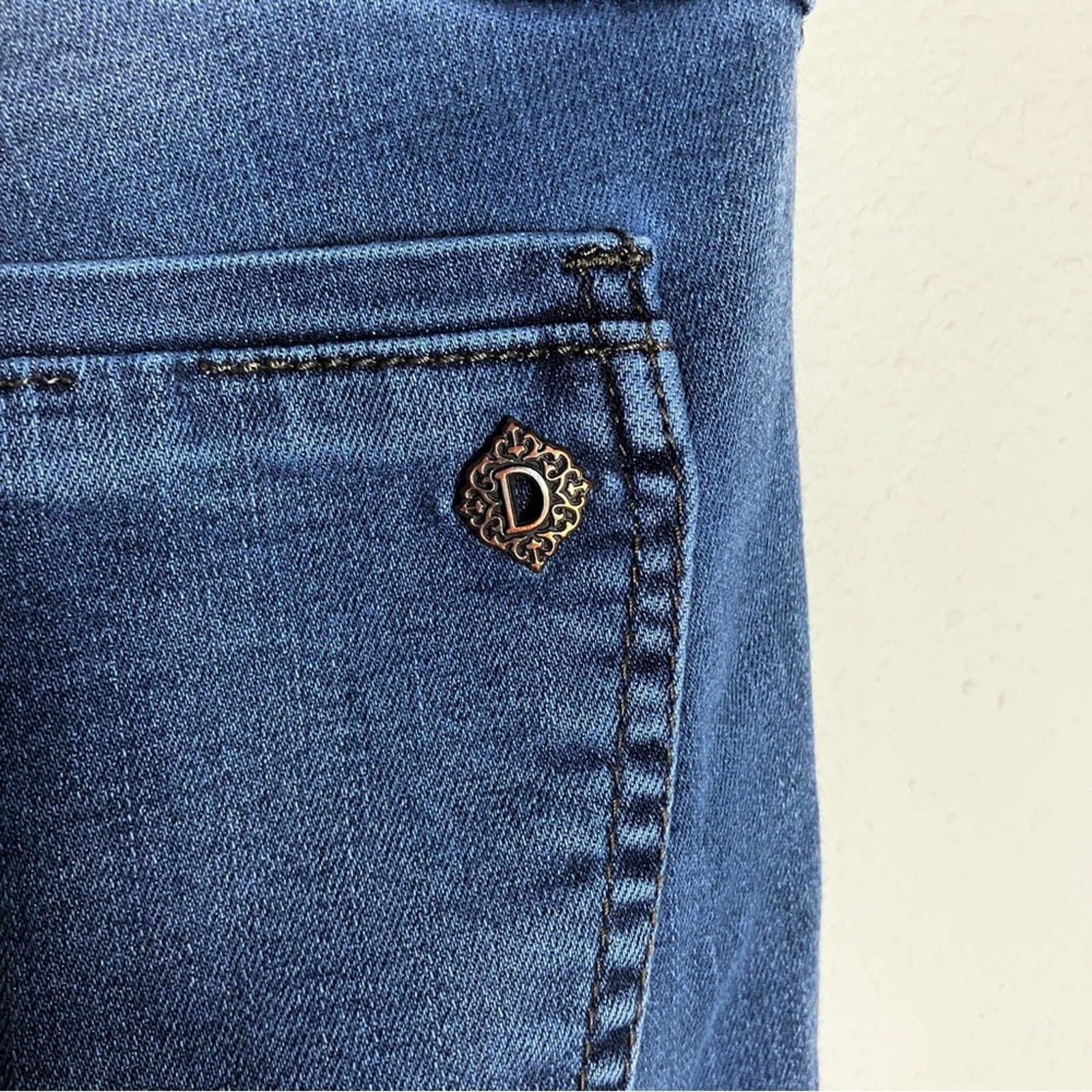 DEMOCRACY "Ab" Solution Itty Bitty Bootcut Jeans … - image 7