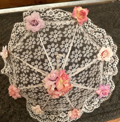 Vintage Flower Lace Doll's Parasol 10.5”H, 11x11” Length & Width Beautiful - Picture 6 of 10