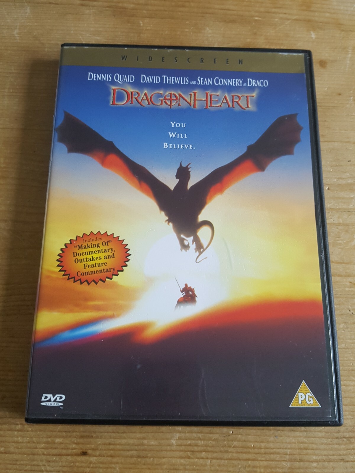 Dragonheart R2 - Dennis Quaid - Free Postage