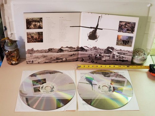 Laserdisc Movie - Platoon - Willem DaFoe - TWO DISCS. Used, excellent condition - Picture 3 of 12