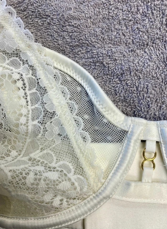 Sujetador sin forro de encaje de cachemira Aerie Real Power -- Muselina suave Foto 3 de 4