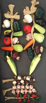 5 Vintage Pieces Of Full-Size Small Vibrant Ceramic Vegetables On