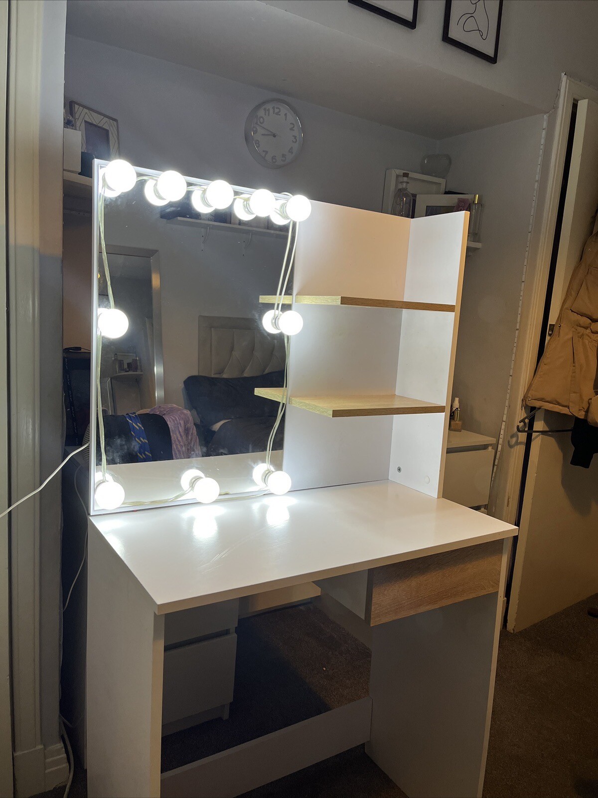 make up desk with lights and drawers eBay