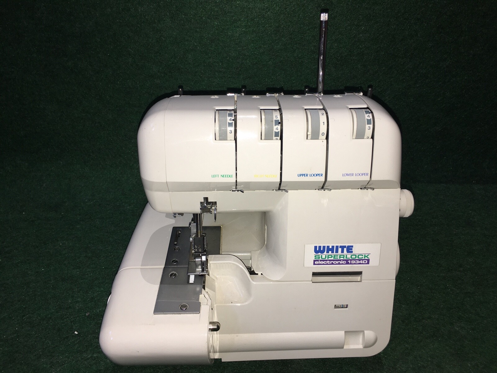 White Superlock Electronic 1934d Serger Sewing Machine Working For Sale Online Ebay