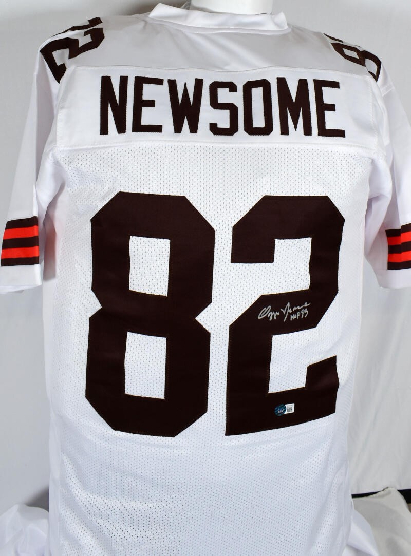 Ozzie Newsome Autographed Signed Cleveland Browns White Pro Style Jersey w/ HOF-Beckett W Hologram 