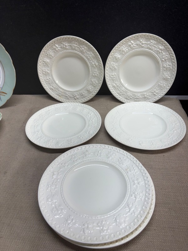 WEDGWOOD WELLESLEY BREAD PLATES 6 1/2" SET 6 VINTAGE