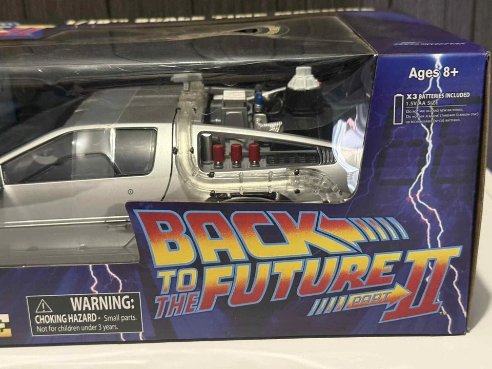 Back to the Future II -Diamond Select -2011 Entertainment Earth Exclusive 1/15th - Image 3 of 4