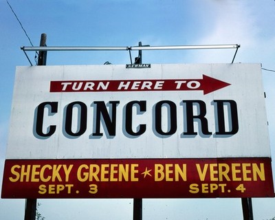 Turn Here Concord Hotel Billboard Sign 1977 Kiamesha Lake New York 8x10 photo