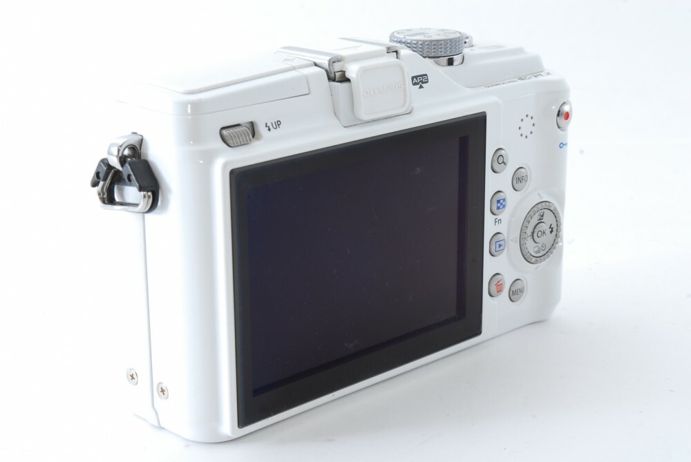 125/OLYMPUS PEN E–PL2 Olympus PEN E-PL2 12.3 MP Digital Camera Mini Bundle