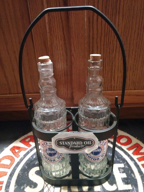 STANDARD OIL ISO-VIS 2 BOTTLES & CARRIER TOTE, ARTS & CRAFTS