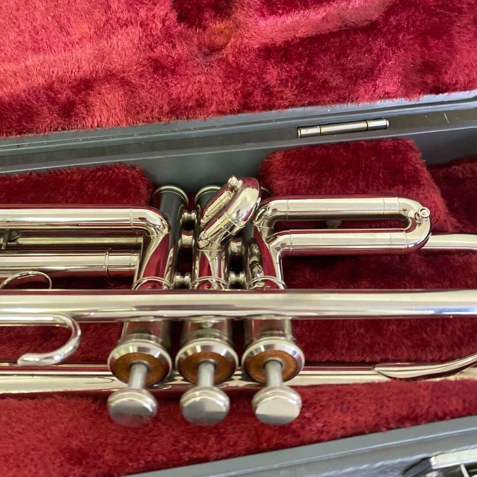 YAMAHA YTR-136 Trumpet silver Bb from Japan - Image 4 of 4